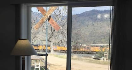 "Quinn"tessential RailFan Accommodations 4 People 13& up.
2 Bedroom, 1 Bathroom
