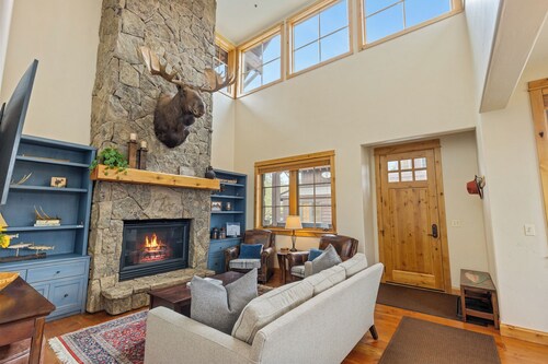 Moosehead Lodge | Big Sky Town Center
