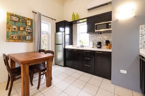 冰箱、微波炉、炉灶、茶具/咖啡用具