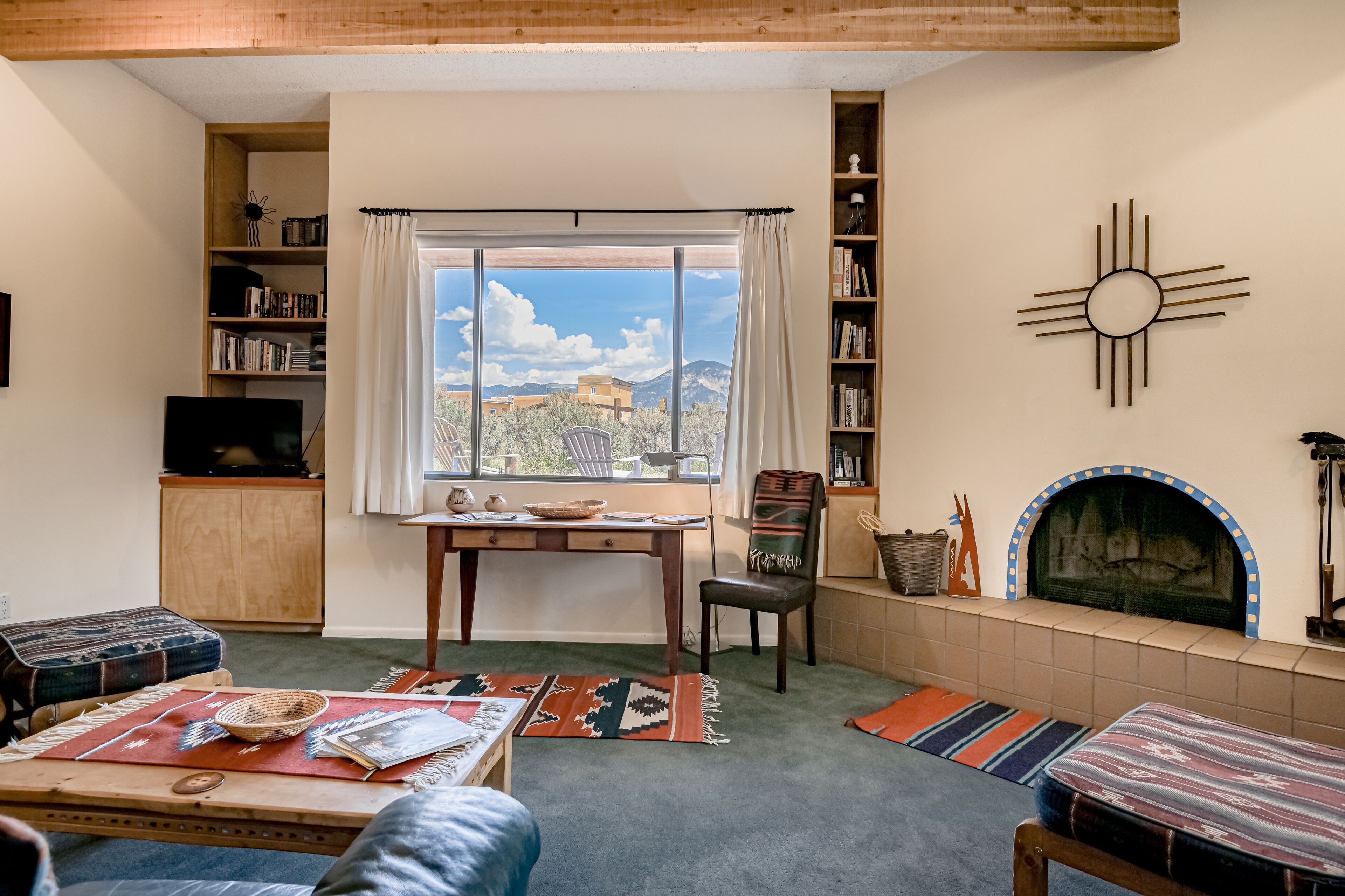 Two-Story Dog-Friendly Condo w/Private Patio, Free WiFi, Wood Fireplace, Views