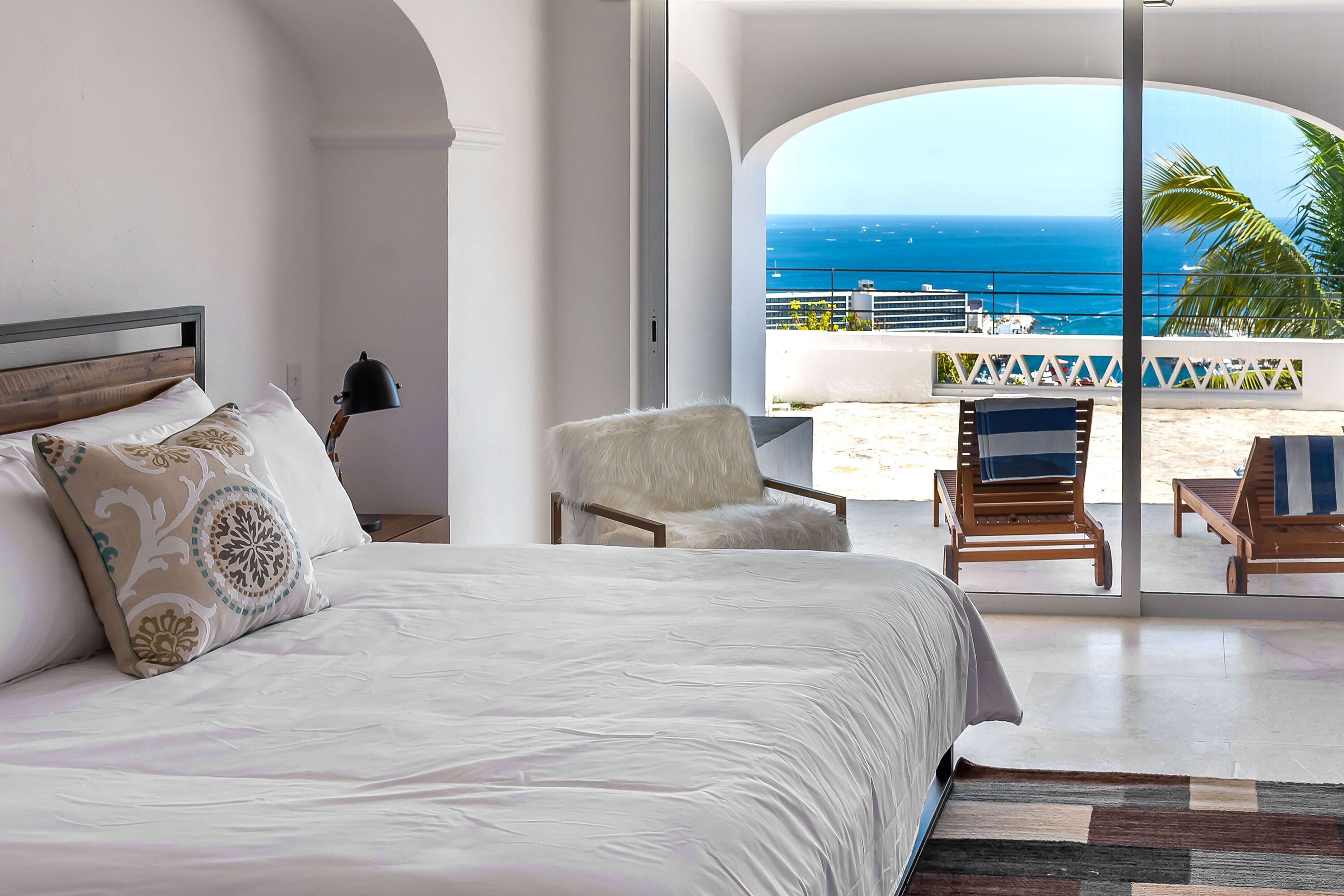 3 bedrooms, travel crib, free WiFi, bed sheets