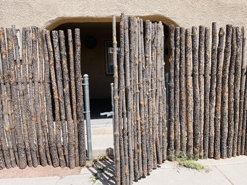 Location Location Location, 2 mins walk from Plaza.