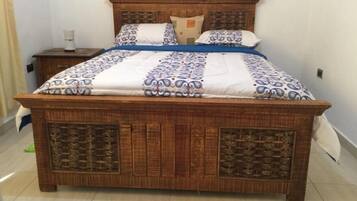 2 habitaciones, tabla de planchar con plancha y wifi gratis