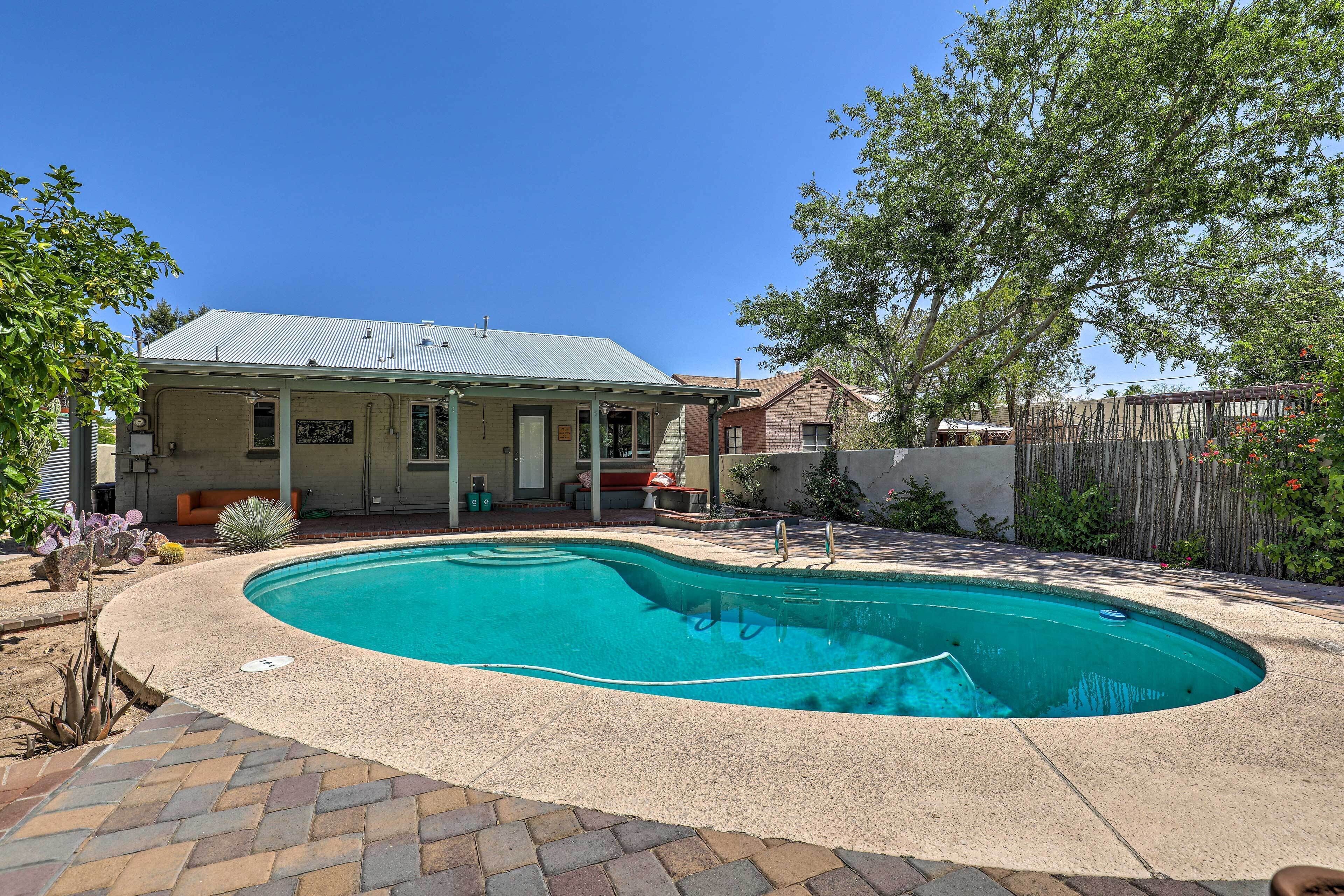 Vibrant Tucson Home, Walk to U of A & Dining!