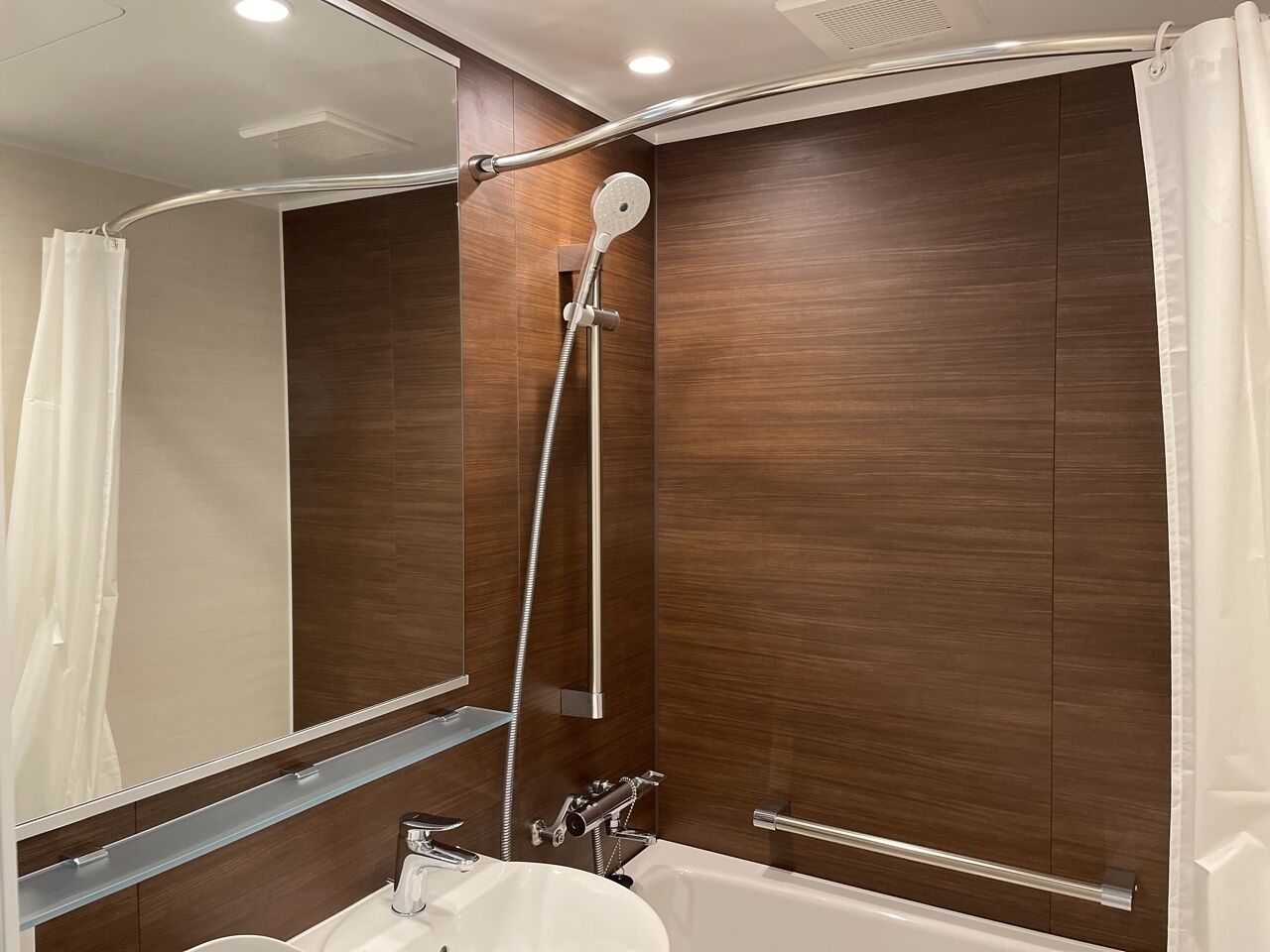 twin room, non smoking | 1 bedroom, desk, free wifi, bed sheets