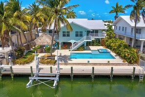 Unclassified image, 2 of 42, button - P18 - Spectacular 4 bedroom home with dockage and oversized private pool in Key Colony! (Key Colony Beach)