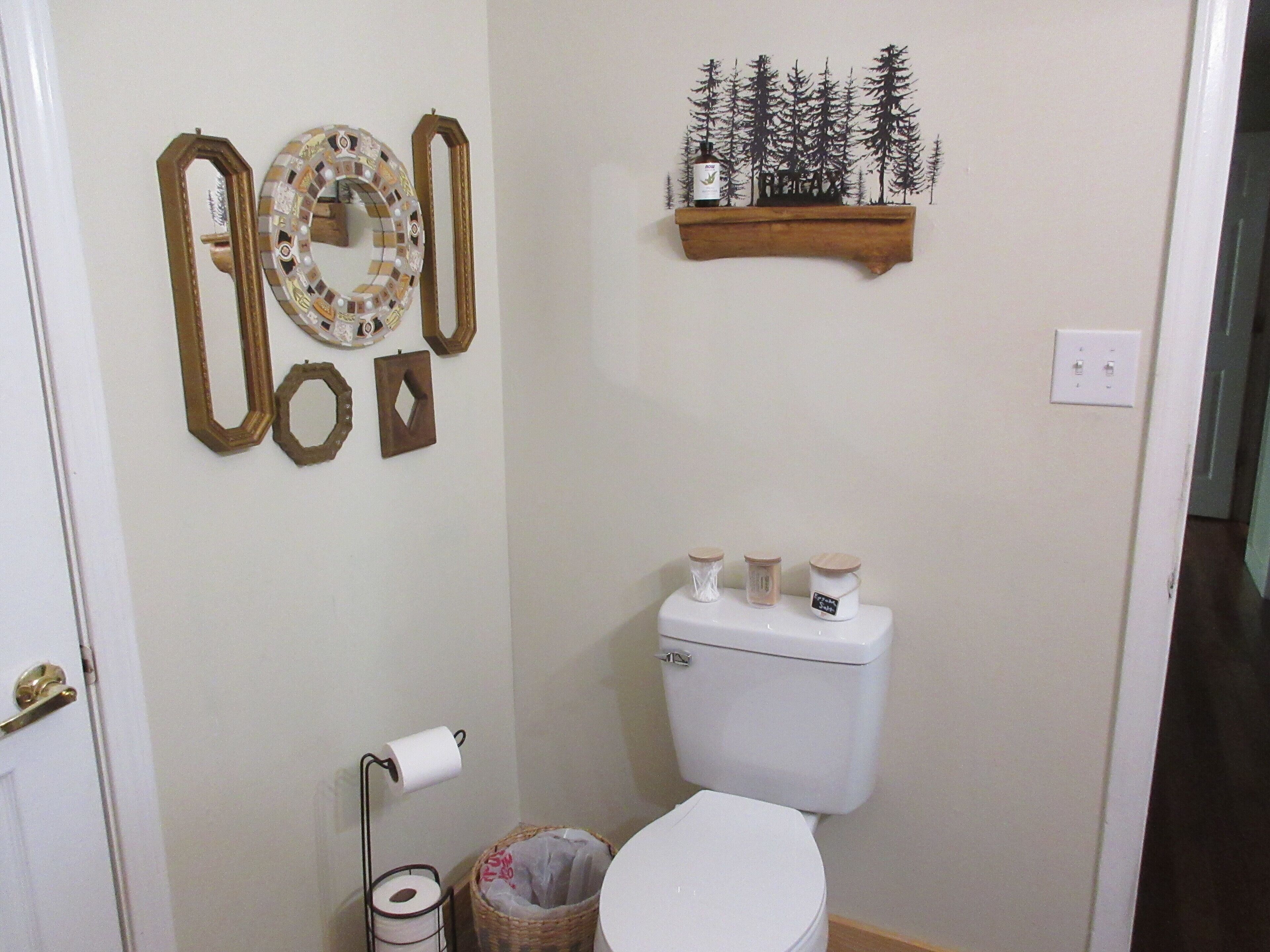 Located in Mentone, Alabama nestled in the woods! NEW LISTING!!! 