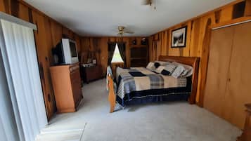 3 soverom, skrivebord, strykejern/-brett og wi-fi (inkludert)