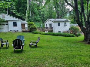Terrace/patio - House / hot tub/pet friendly  (Tyro)