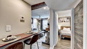 2 bedrooms, free WiFi