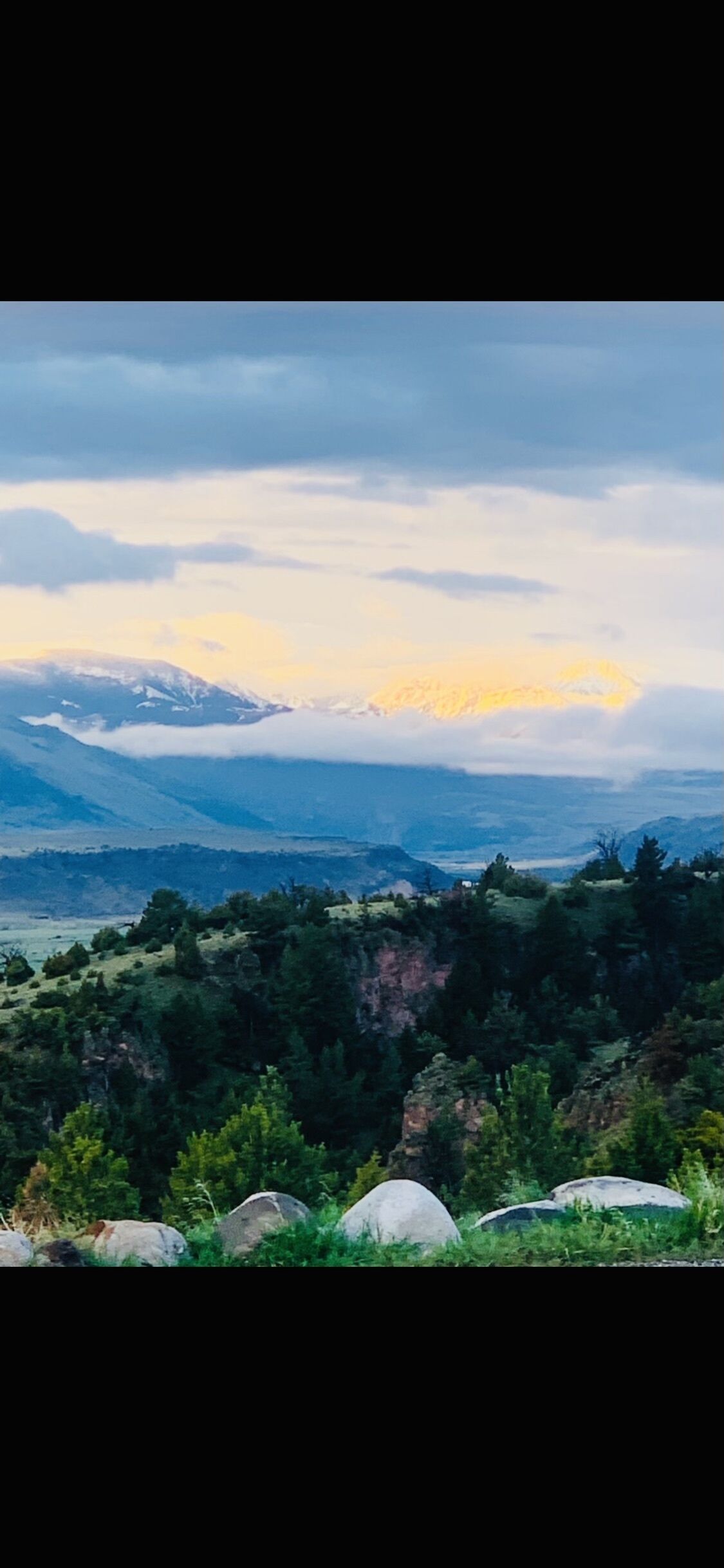 Private 2BR Suite Breathtaking Mountain View mins from hot springs & Yellowstone