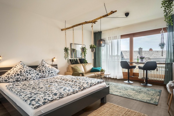 1 bedroom, iron/ironing board, WiFi (free), bed sheets