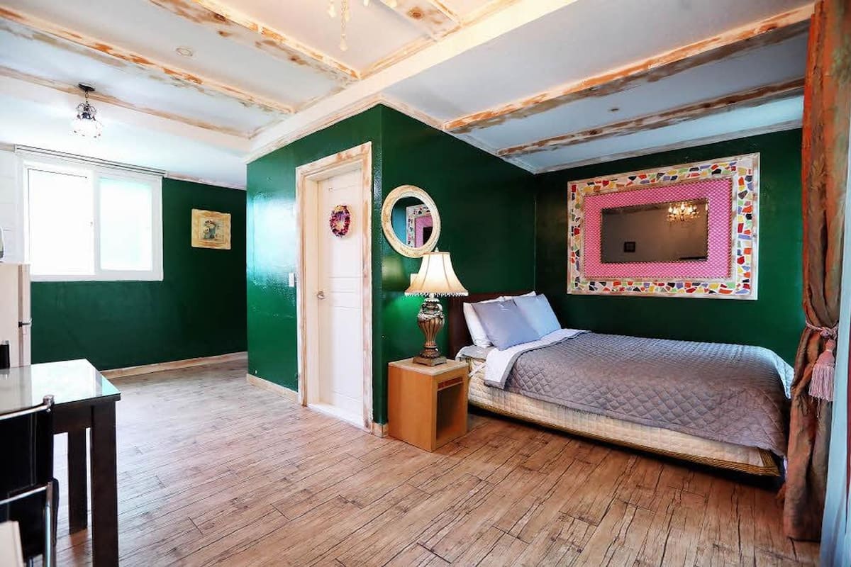 1 bedroom, free WiFi