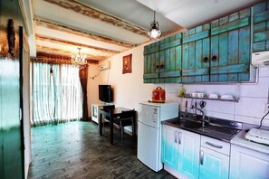 Habitación básica, 1 habitación (ruby(withpet)) | 1 dormitorio y wifi gratis