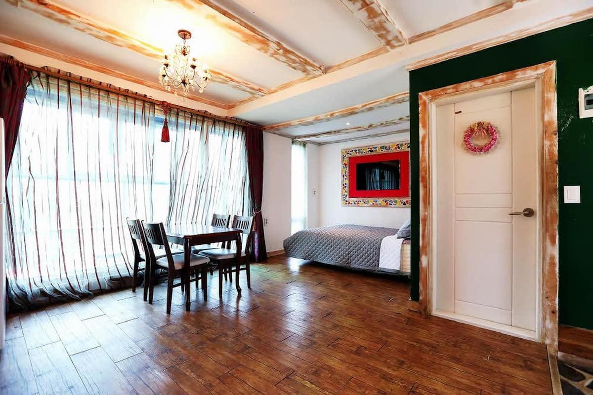 Basic Room, 1 Bedroom (Topaz(1cheong)(withpet)) | 1 bedroom, WiFi (free)