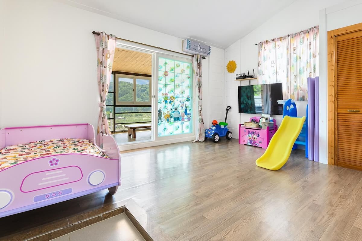 Habitación básica, 1 habitación (Kids201) | 1 dormitorio y wifi gratis