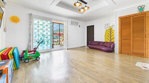 ห้องเบสิก, 1 ห้องนอน (Kids102) | 1 ห้องนอน, Wi-Fi ฟรี