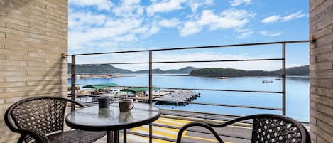 Basic Room, 1 Bedroom (201 (Ocean view)) | 1 bedroom, free WiFi