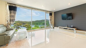 Basic Room, 1 Bedroom (Chalrichaepeulrin) | 1 bedroom, free WiFi - Gapyeong Aquavita Pension (Gapyeong)