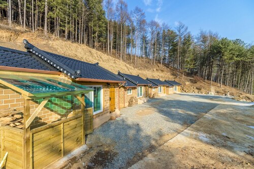 Yangpyeong Santahealinghouse Pension