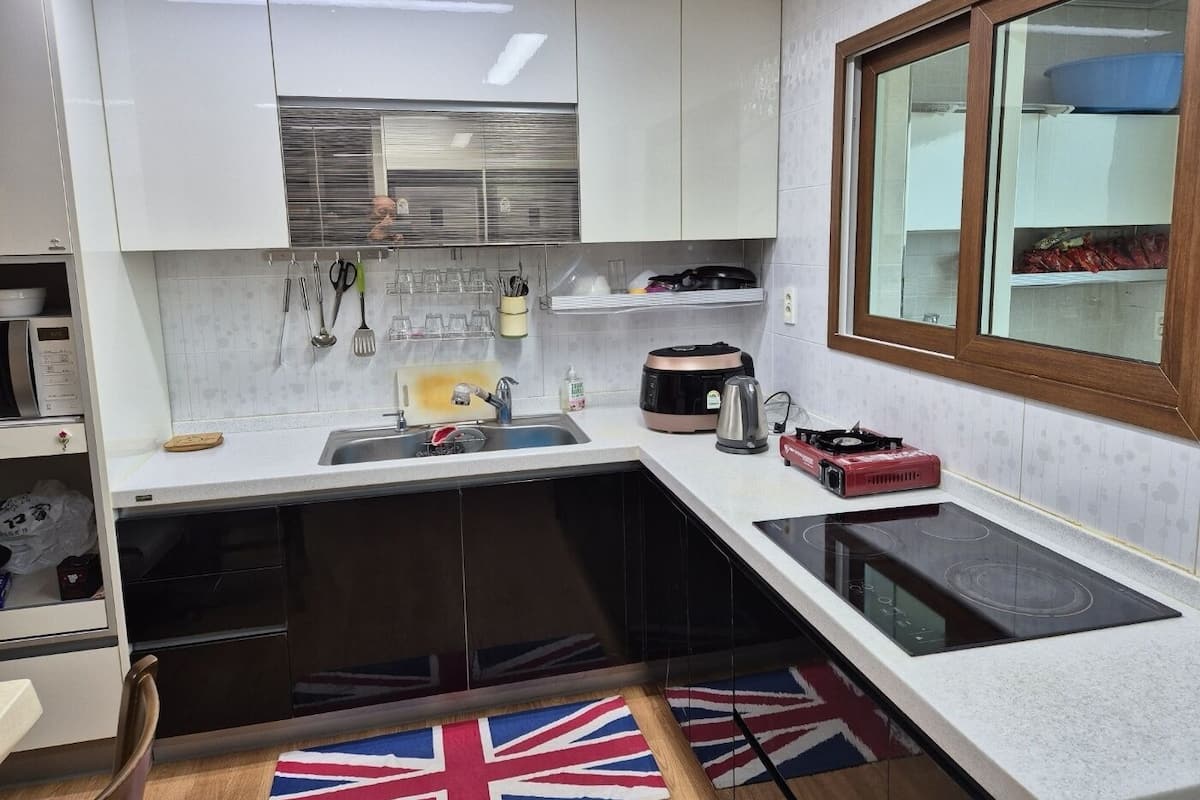 Basic Room, 3 Bedrooms (B dong anchae 1cheng) | 1 bedroom, free WiFi