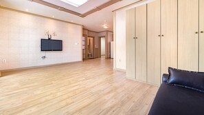 Basic Room, 2 Bedrooms (105ho marigold)