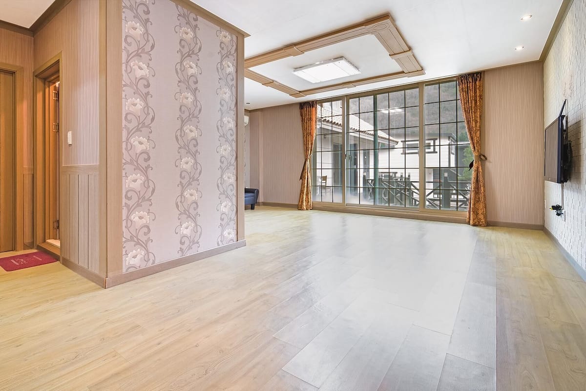 Basic Room, 2 Bedrooms (105ho marigold) | 1 bedroom, free WiFi