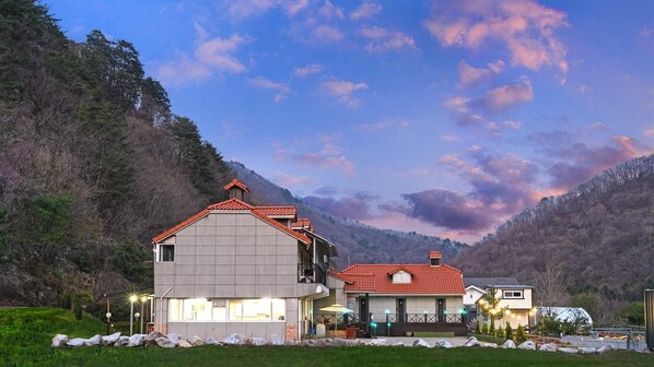 Exterior - Pyeongchang Heungjeong Sketch Pension (Pyeongchang)