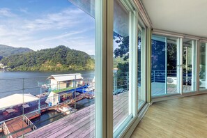 1 bedroom, free WiFi - Gapyeong Clubviva Spa Pension (Gapyeong)