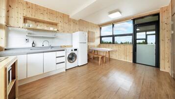 Basic-Zimmer, 1 Schlafzimmer (Dokchaehyeong 1.5 room)