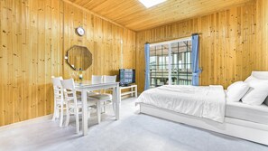 Basic Room, 2 Bedrooms (Mul) | 2 bedrooms, free WiFi