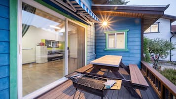 Basic Room, 2 Bedrooms (bluedong) | 1 bedroom, free WiFi