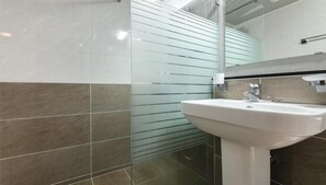 Basic Room, 1 Bedroom (premium Ocean View1) | 1 bedroom, free WiFi - Yangyang Poteubyu (Yangyang)