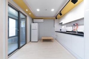 Basic Room, 1 Bedroom (202ho) | 1 bedroom, free WiFi