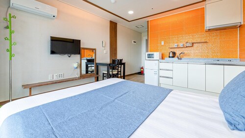 Seogwipo Dobitnarae Resort