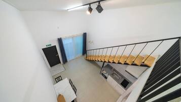 Basic Room, 1 Bedroom (102Ho(spa)) | WiFi (free)