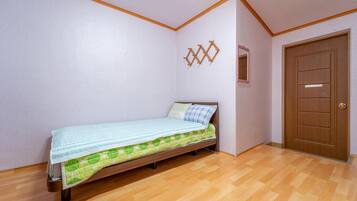 Chambre, 1 chambre (bed room 111ho) | 1 chambre, Wi-Fi gratuit