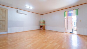 Basic-Zimmer, 1 Schlafzimmer (special room2) | 1 Schlafzimmer, kostenloses WLAN