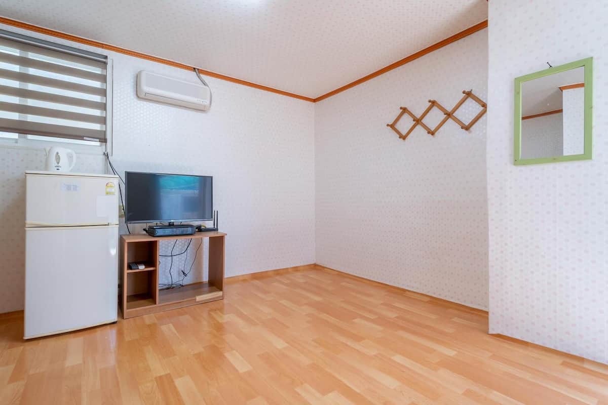 1 bedroom, free WiFi