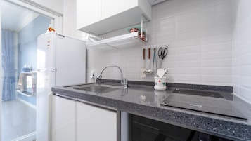 Basic Room, 1 Bedroom (303) | 1 bedroom, free WiFi