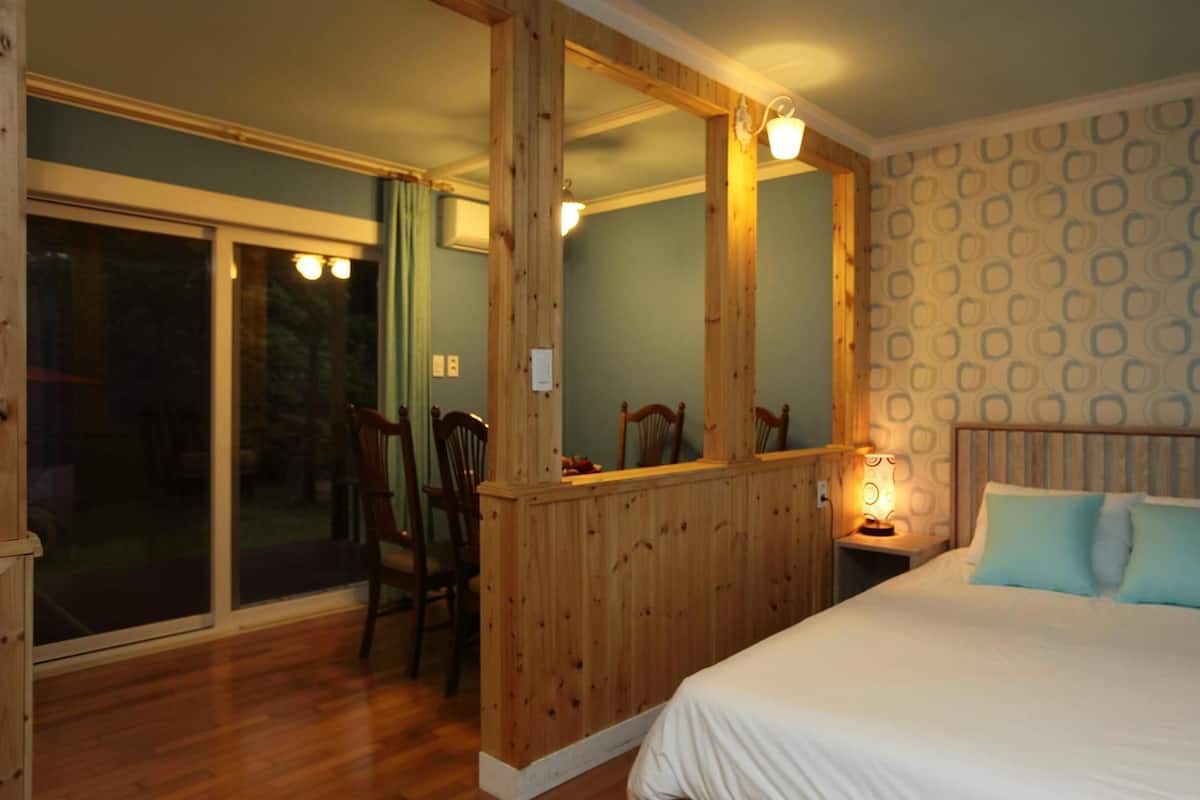 Basic Room, 1 Bedroom (Harang(Bokcheung/Dokchae)) | 1 bedroom, free WiFi