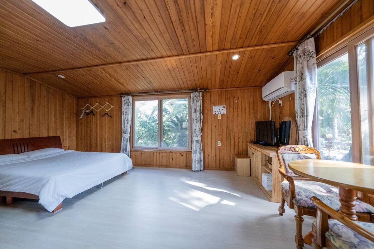 1 bedroom, free WiFi