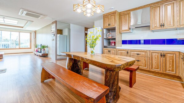 Quarto básico, 3 quartos (Dokchae) | 1 quarto, Wi-Fi de cortesia