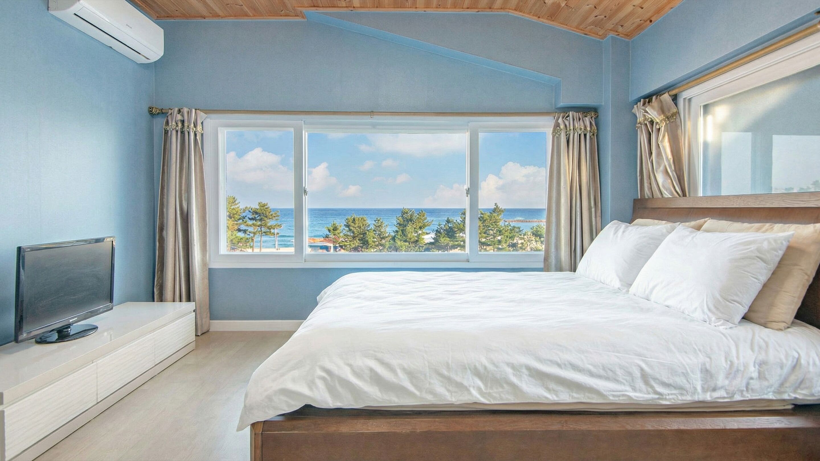 บริเวณภายนอก