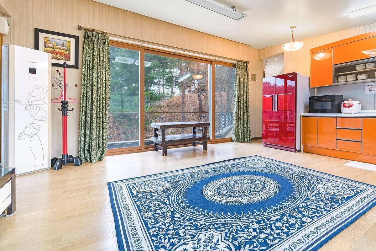 Basic Room, 1 Bedroom (buckingham) | 1 bilik tidur, Wi-fi percuma 
