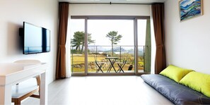 Basic Room, 1 Bedroom (hansil) | Exterior - Seogwipo Etier Resort (Seogwipo)