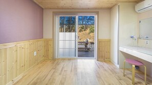 Basic Room, 1 Bedroom (solsolbaram) | 1 bedroom, free WiFi - Samcheok ara Pension (Samcheok)