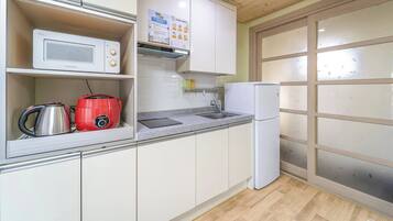 Basic Room, 1 Bedroom (sangolbaram) | 1 bedroom, WiFi (free)