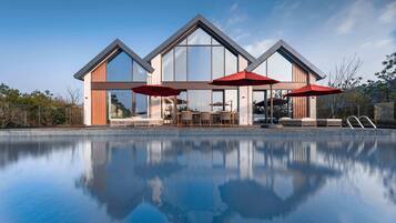 Presidential Villa | 1 bedroom, premium bedding, down comforters, pillowtop beds