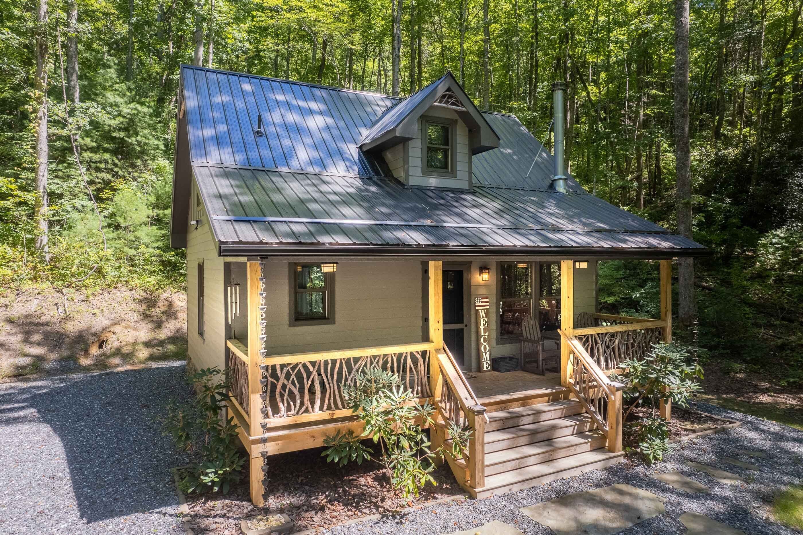 Rhododendron Rest at Running Cedar Springs  - Upscale Mountain Home Located Across from Bear Lake